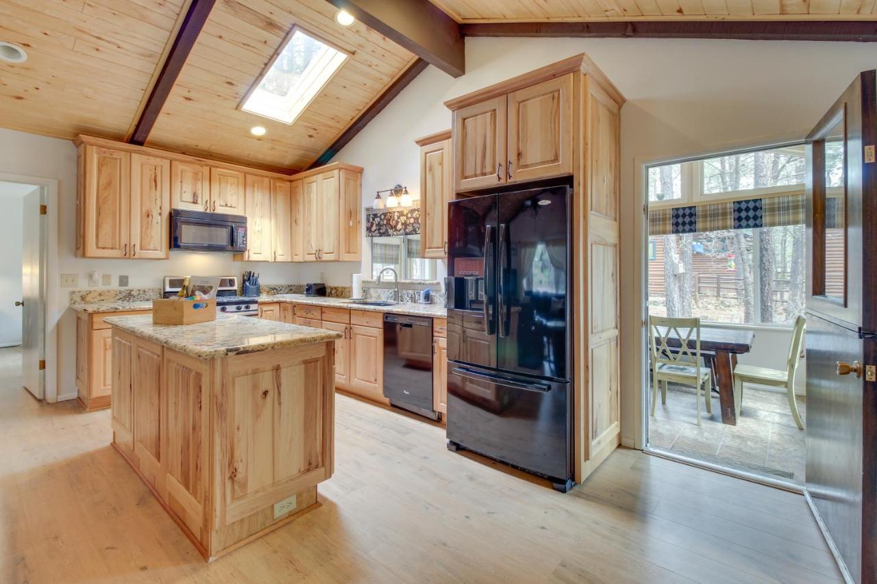 Updated Country Club Cabin, Near Golfing And Hiking! Indian Pine ภายนอก รูปภาพ
